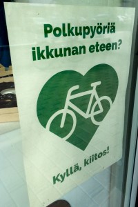 Polkupyöriä ikkunan eteen - kyllä kiitos!